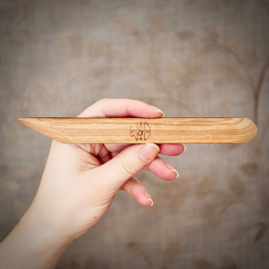 Wattle & Daub- Straight Knife + Round