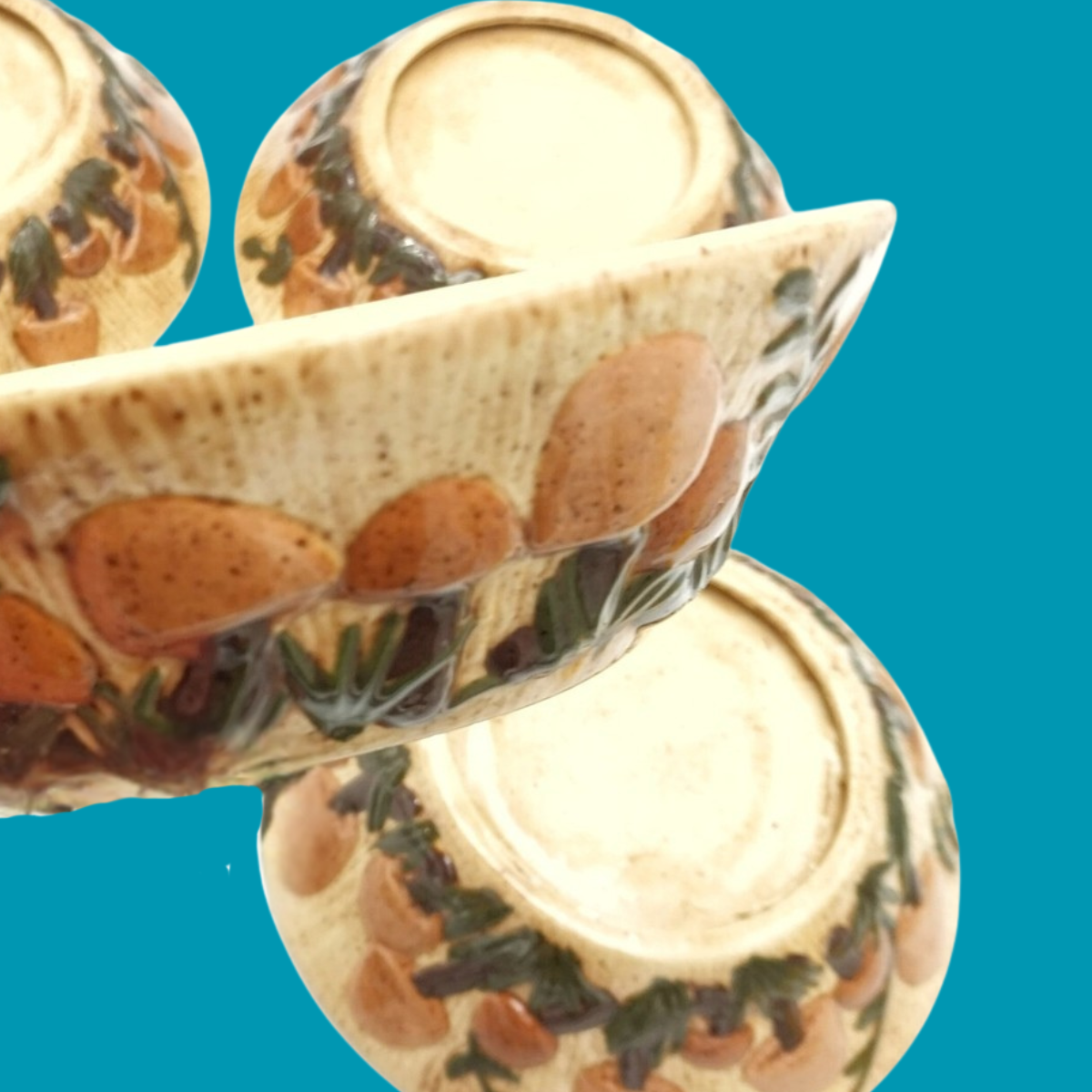 Bisque- Vintage 1974 Arnel's Merry Mushroom Bowl (Arnel's 776)