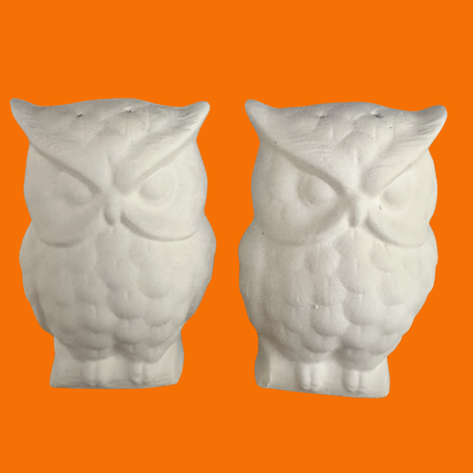Bisque- Vintage Scarlatella Owl Salt and Pepper Shakers (Scarlatella 129)